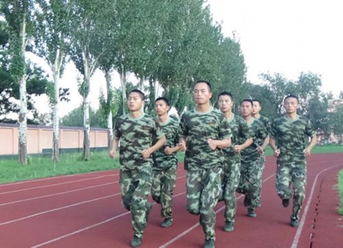 軍報再提安全保密:一軍隊人員用跑步軟件時暴露部隊營區位置